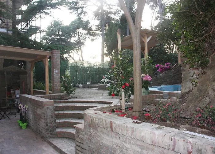 Hospital ベッド・アンド・ブレックファスト 3*